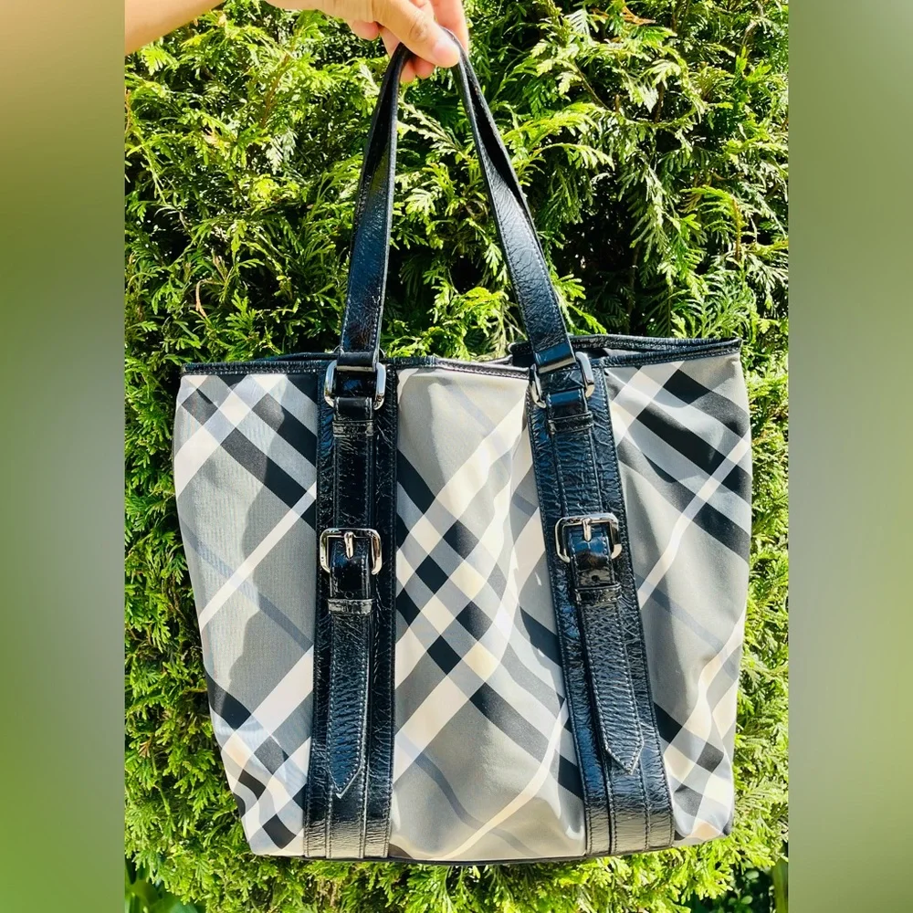 BURBERRY Black Beat Check Nylon Victoria Tote Bag
